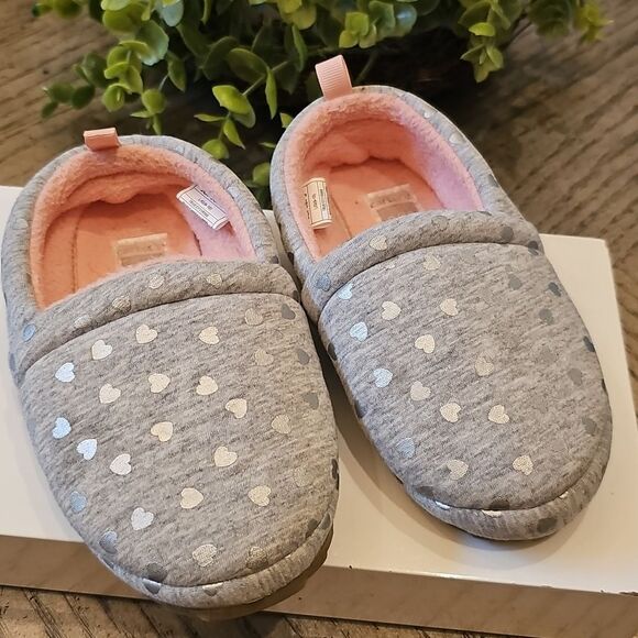 Cat & Jack Gray Hearr Slippers Size 9/10 - Picture 6 of 6